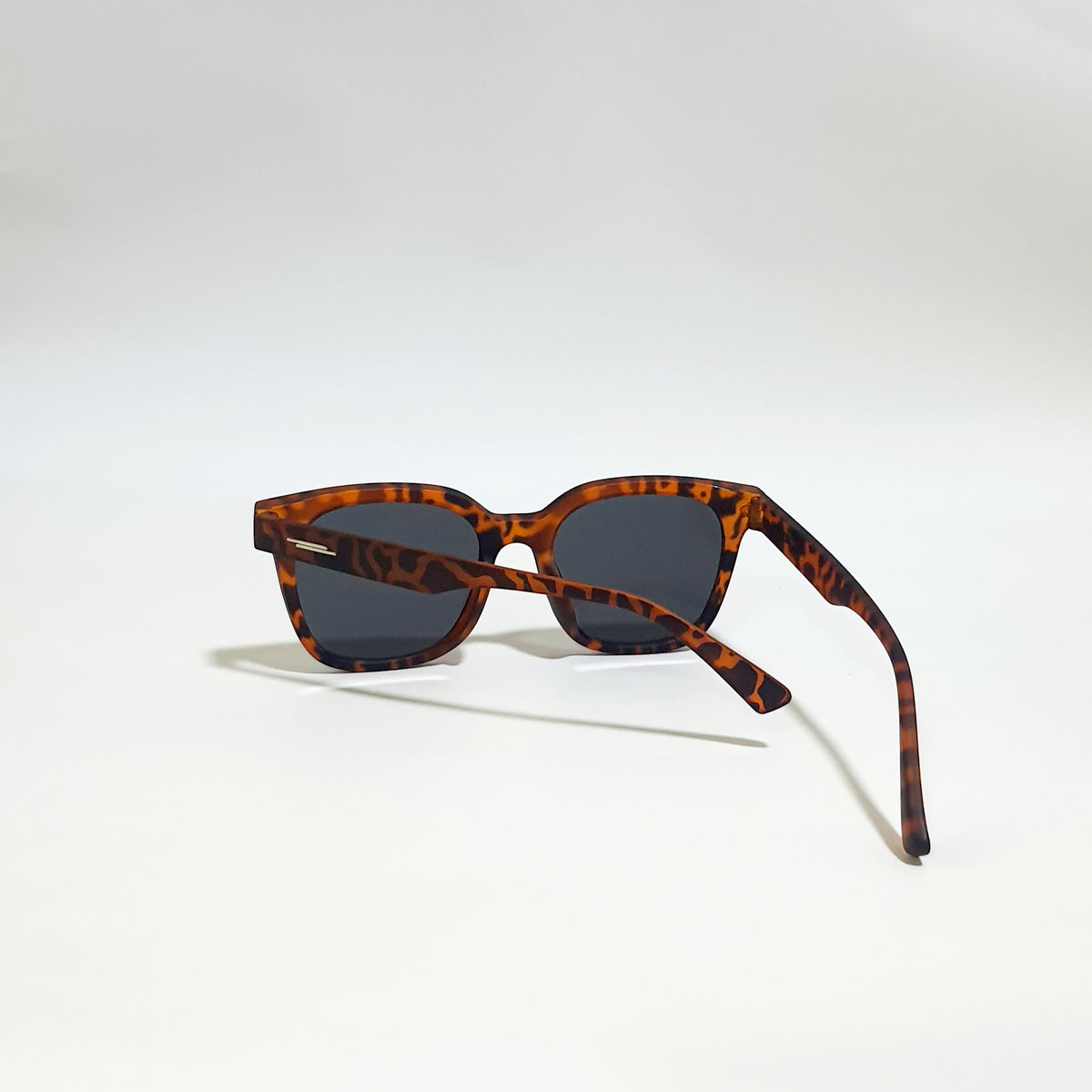 WOMEN'S UV PROTECTION