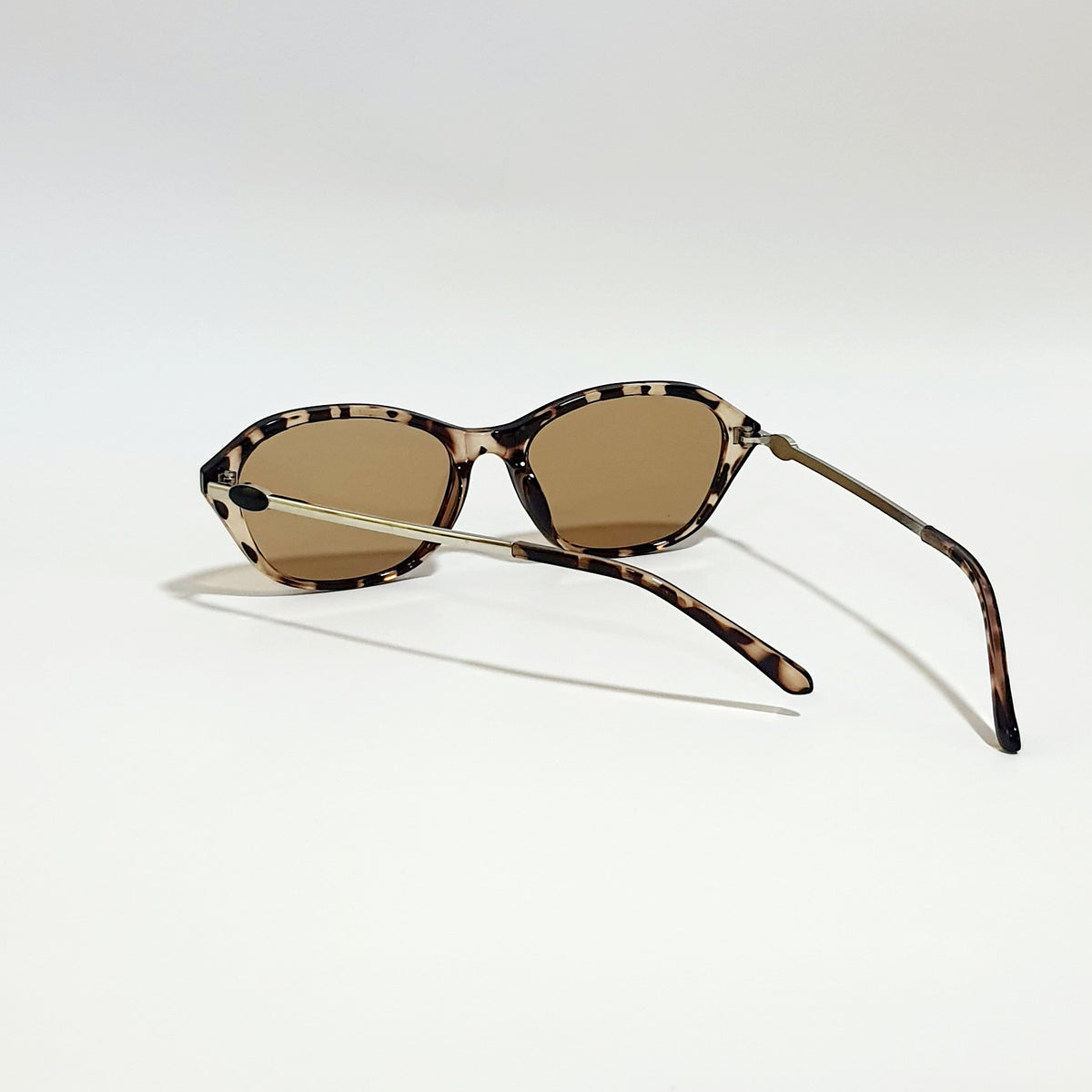 WOMEN'S UV PROTECTION