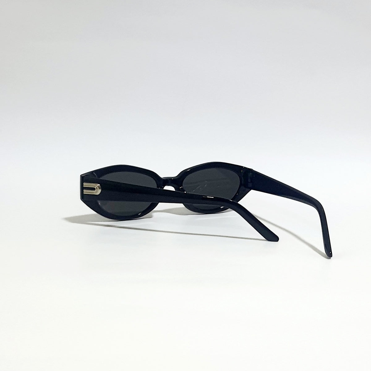 WOMEN'S UV PROTECTION