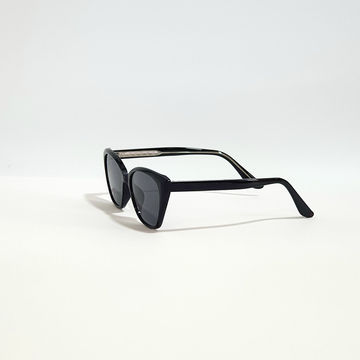 WOMEN'S UV PROTECTION