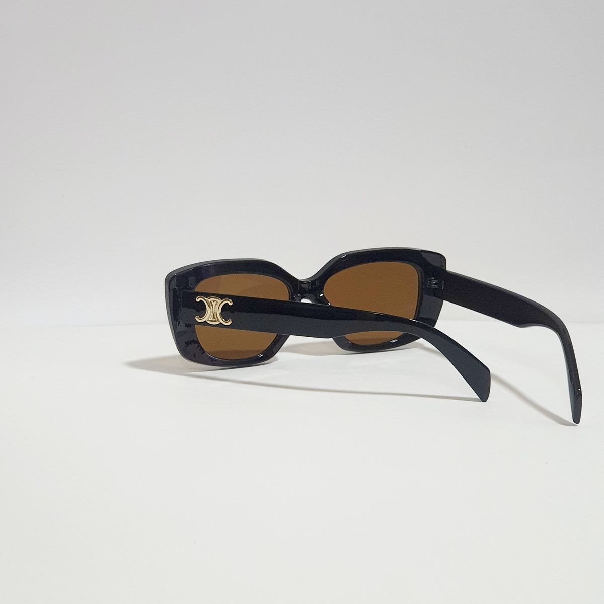 WOMEN'S UV PROTETION