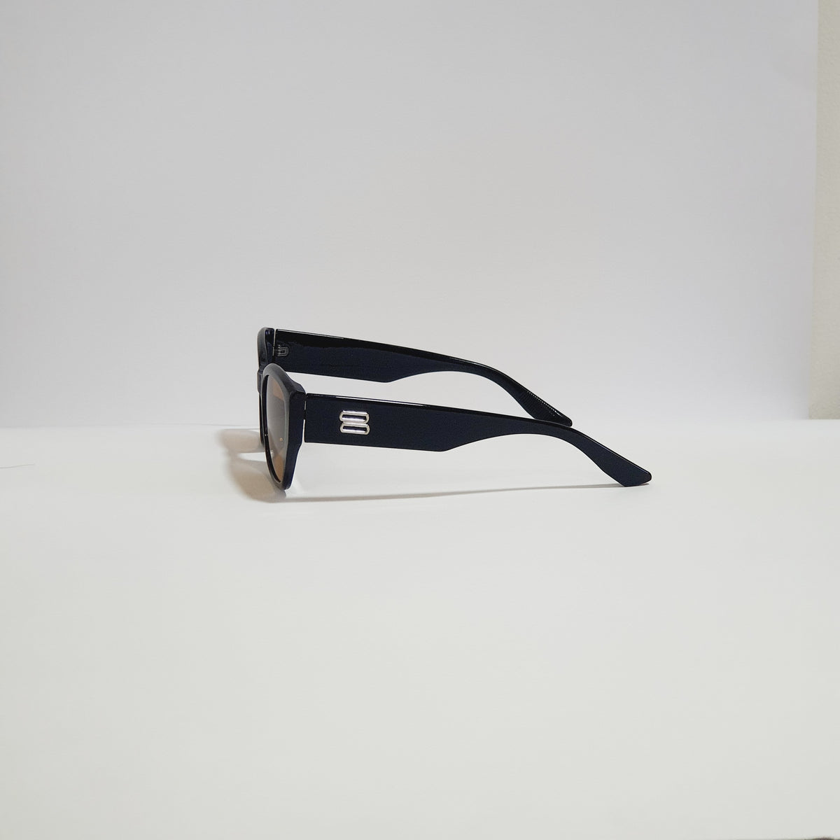 WOMEN'S UV PROTECTION