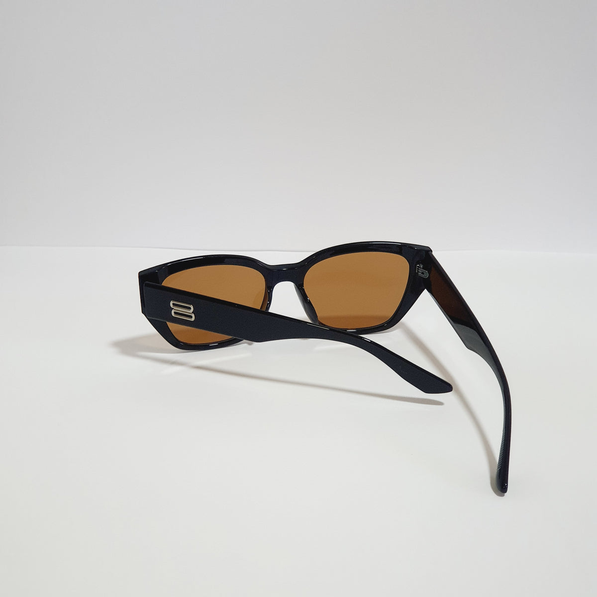 WOMEN'S UV PROTECTION