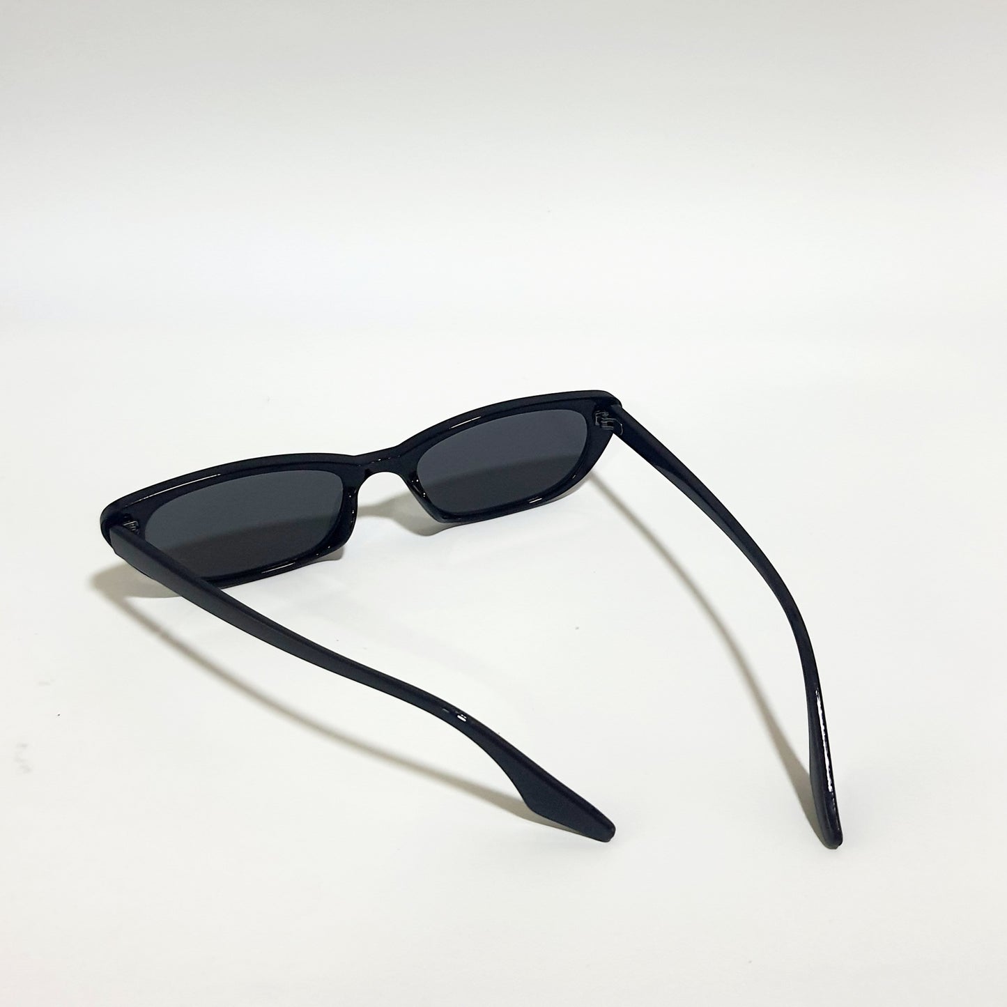 WOMEN'S UV PROTECTION