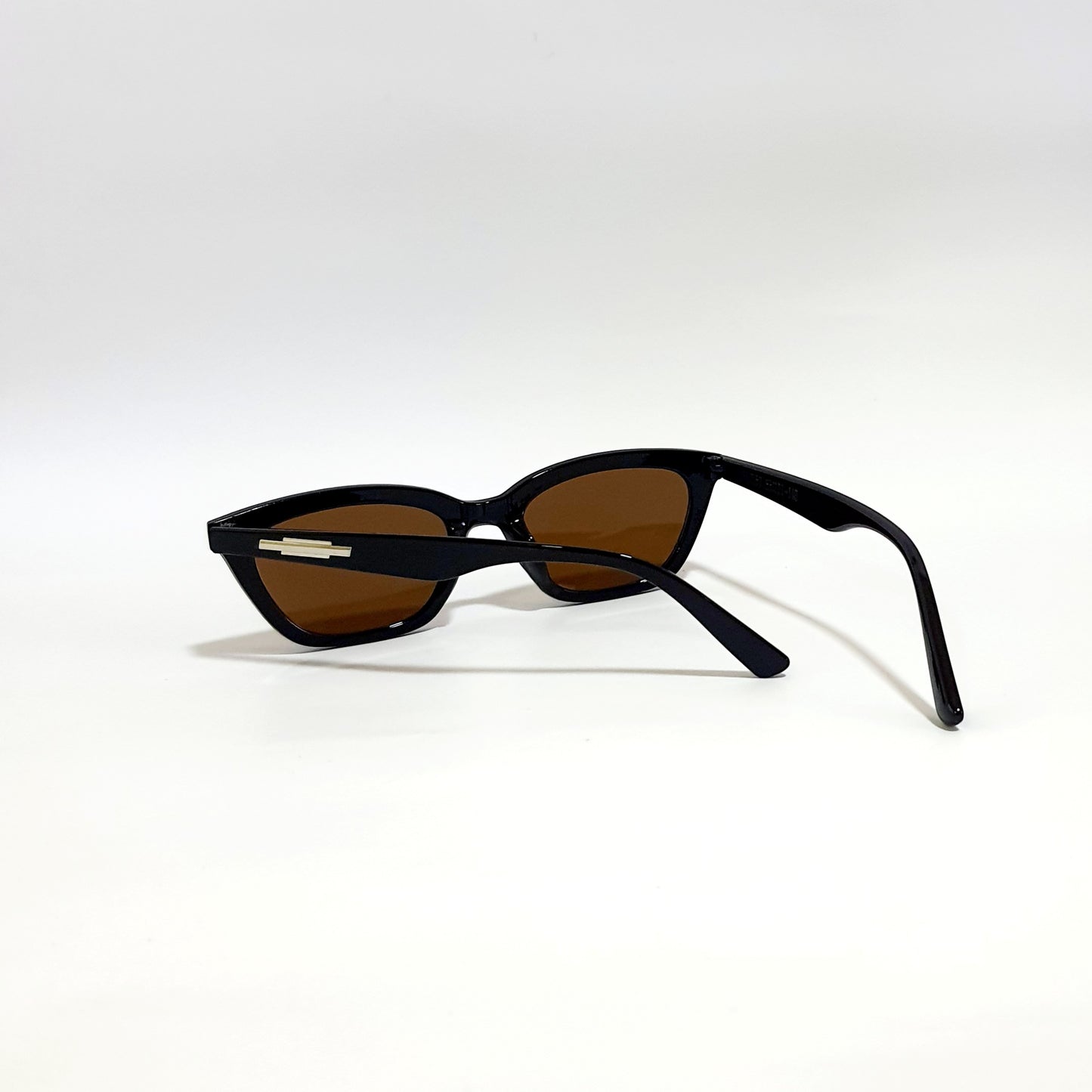 WOMEN'S UV PROTECTION
