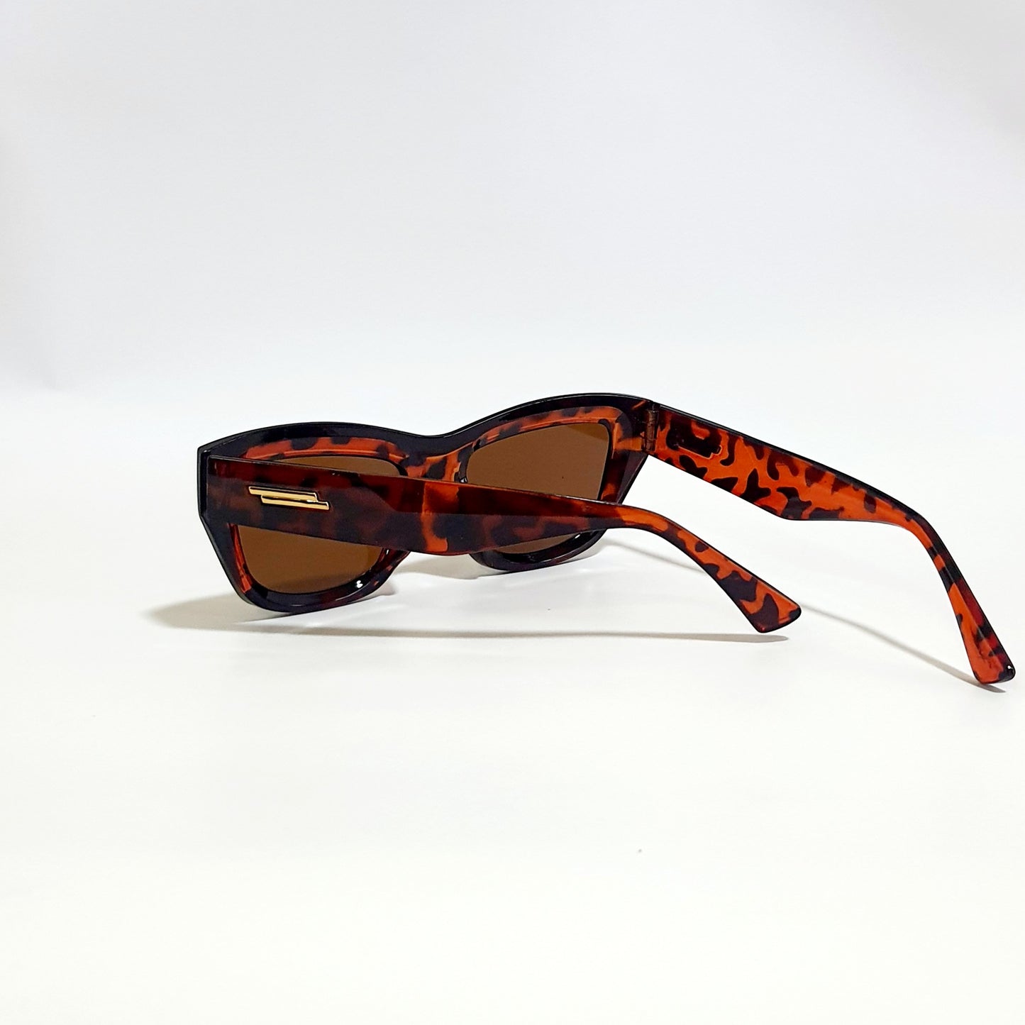 WOMEN'S UV PROTECTION