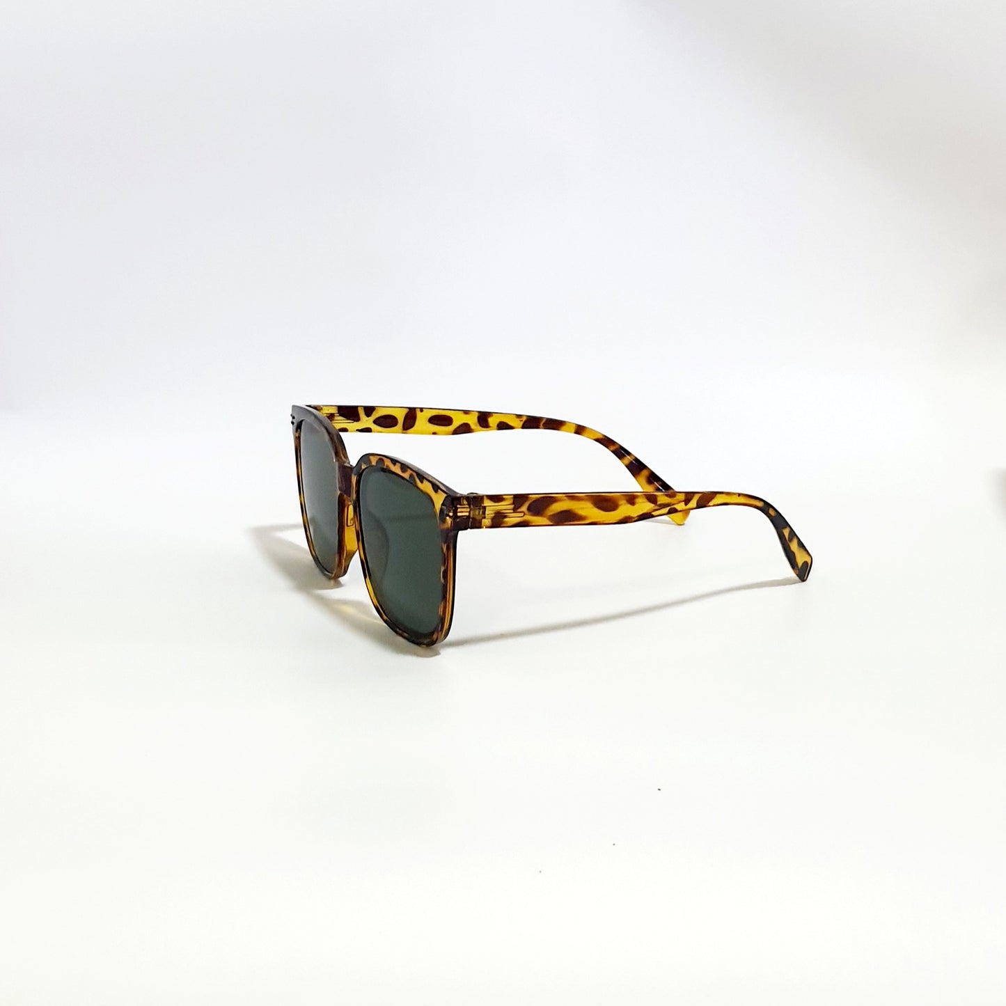 WOMEN'S UV PROTECTION