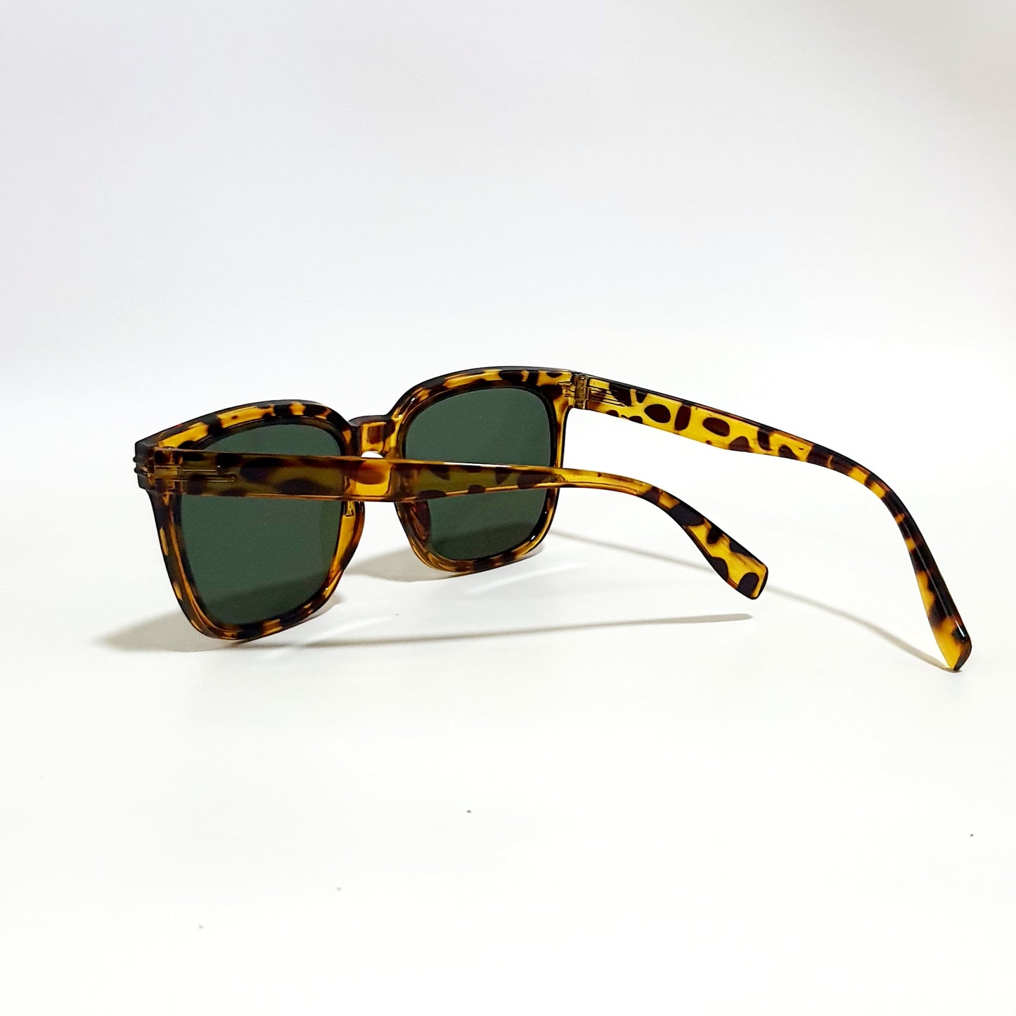 WOMEN'S UV PROTECTION