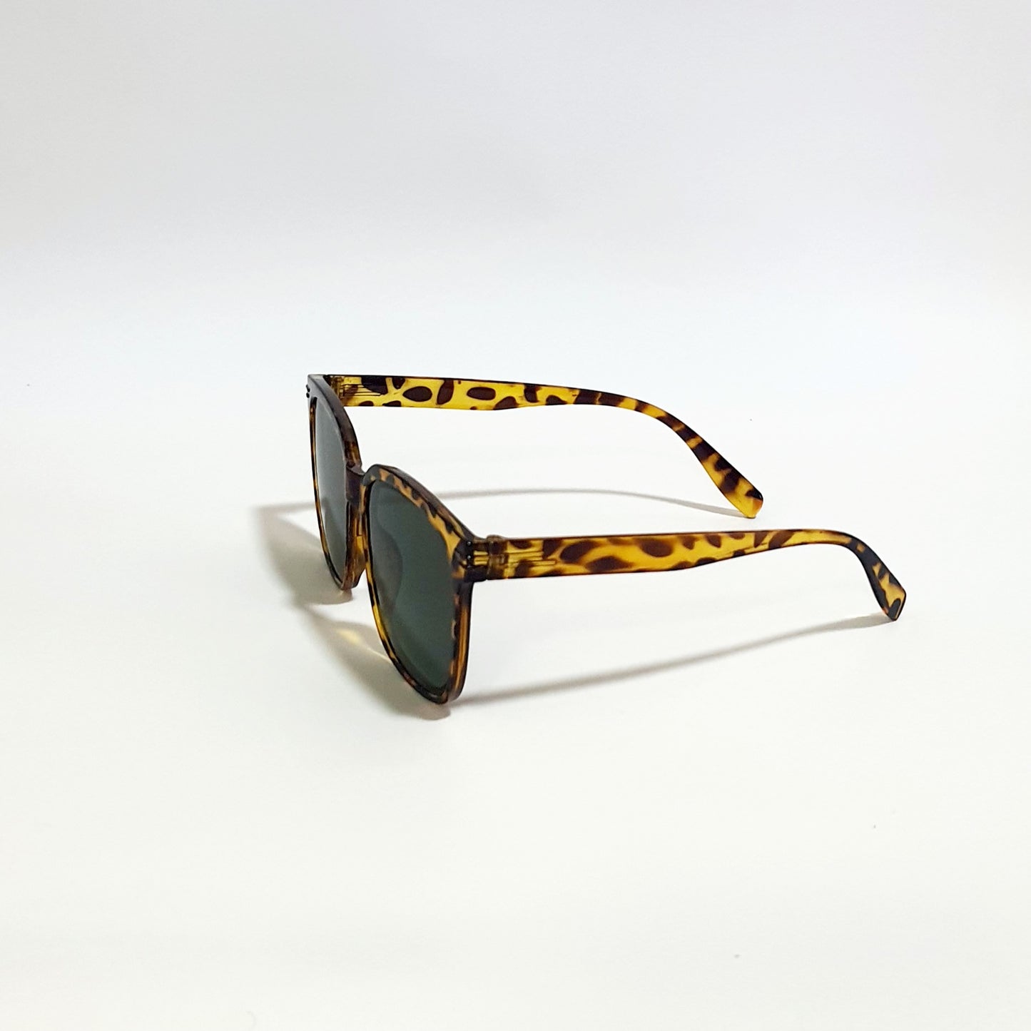 WOMEN'S UV PROTECTION
