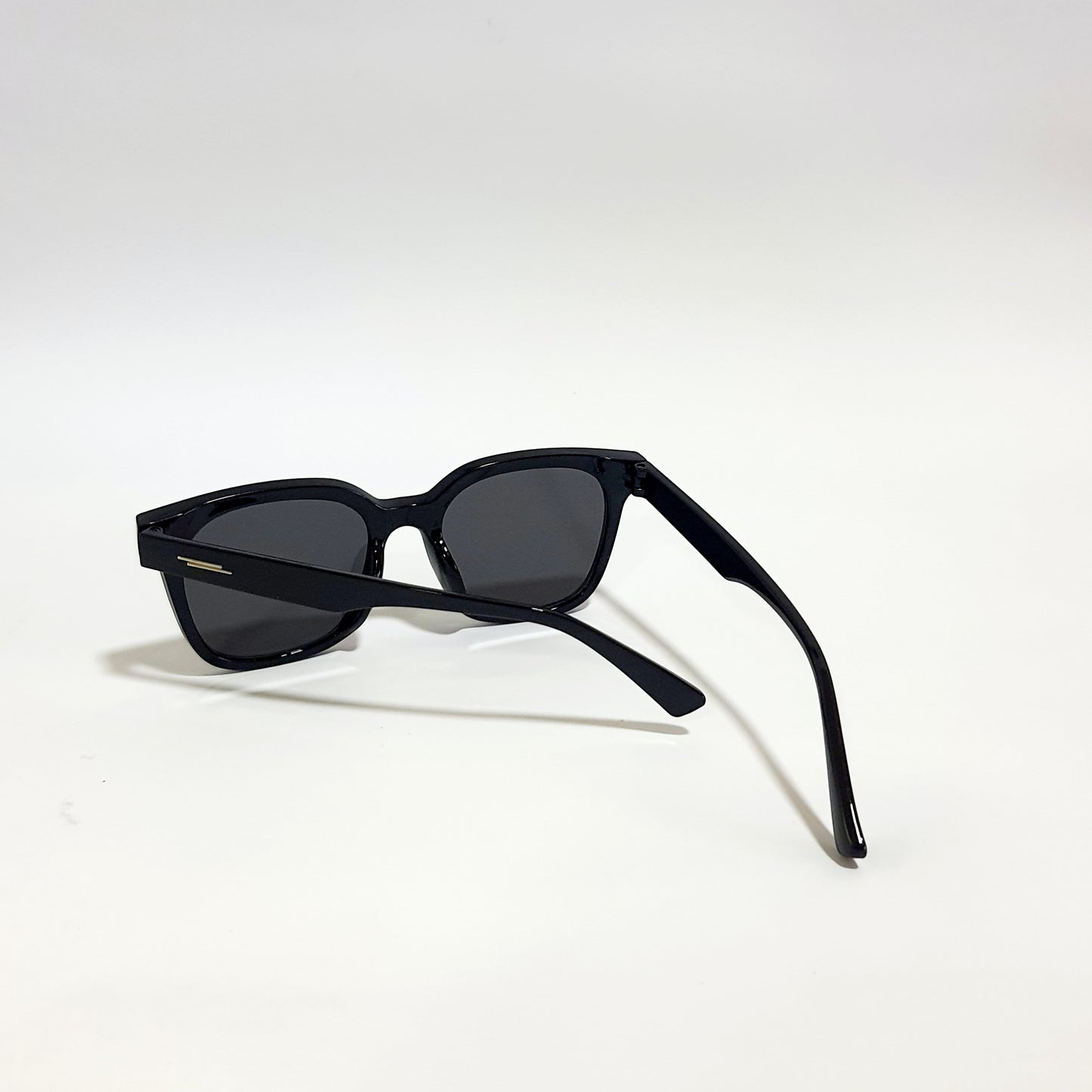 WOMEN'S UV PROTECTION